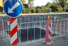 Další zdržení mimoúrovňové křižovatky u Kuřimi. Přetahování u soudů pokračuje